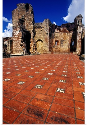 Caribbean, Dominican Republic, Santo Domingo, ruins of San Francisco Monastery
