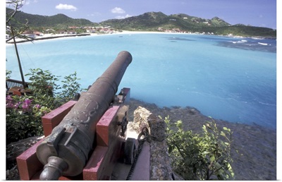 Caribbean, St. Barts, Cannon aiming into Bay of St. Jean