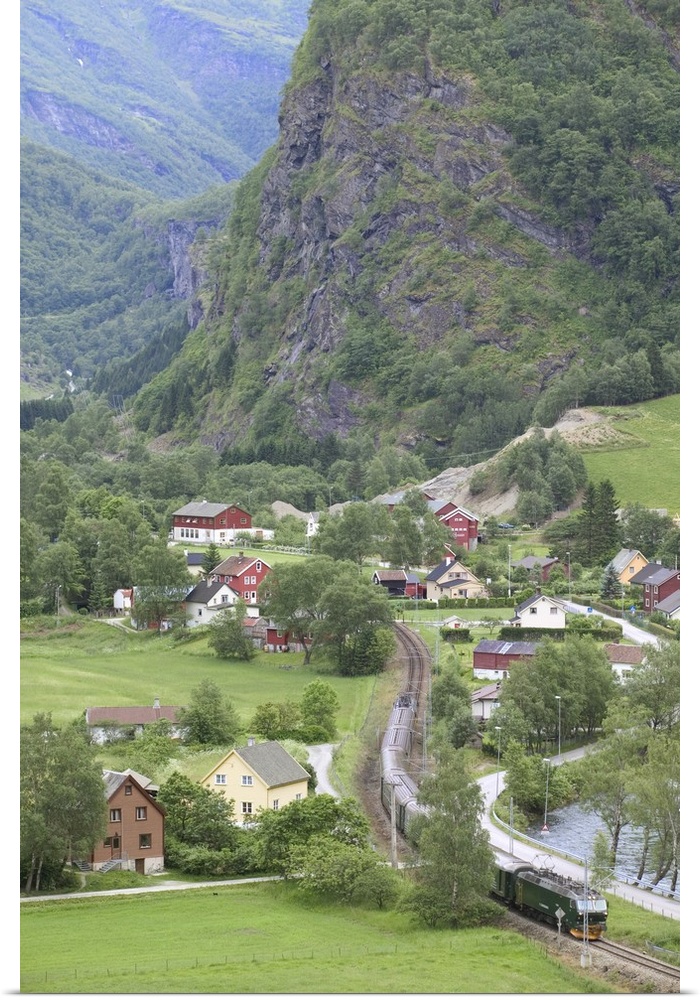 The Fl.m Railway - an incredibel train journey from the mountain station at Myrdal on the Bergen Railway down to Fl.m stat...