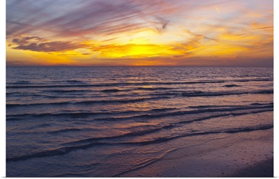 Florida, Sarasota, Sunset on the Crescent Beach, Siesta Key