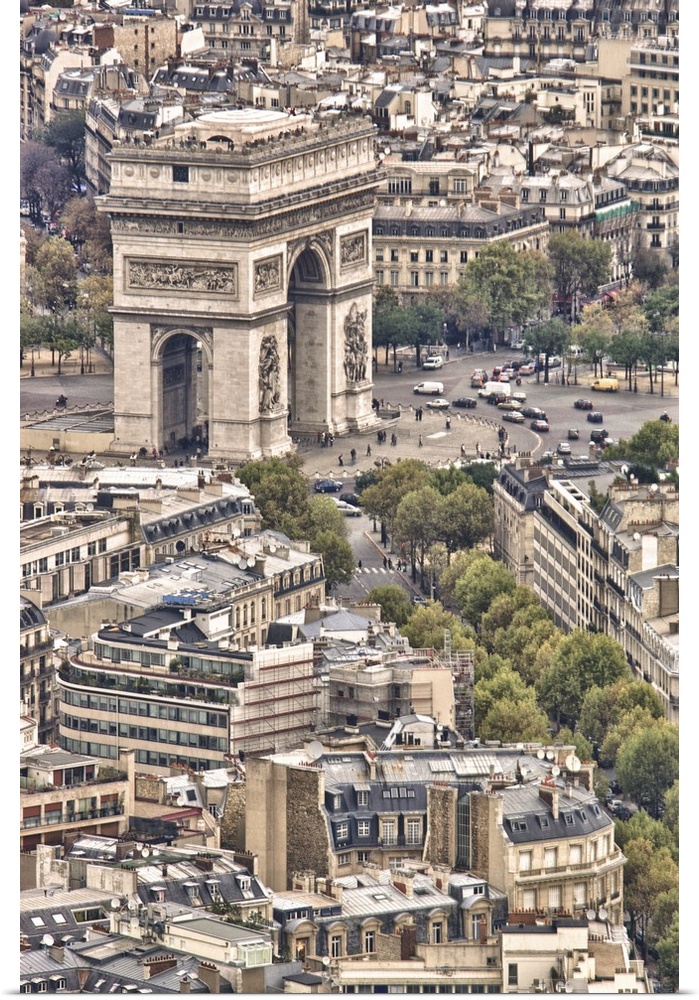 France, Paris, Arc de Triomphe, view from Eiffel Tower