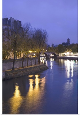 France, Paris, Ile St-Louis And Seine River, Dawn