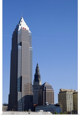 Key Bank tower and skyline in Cleveland, Ohio
