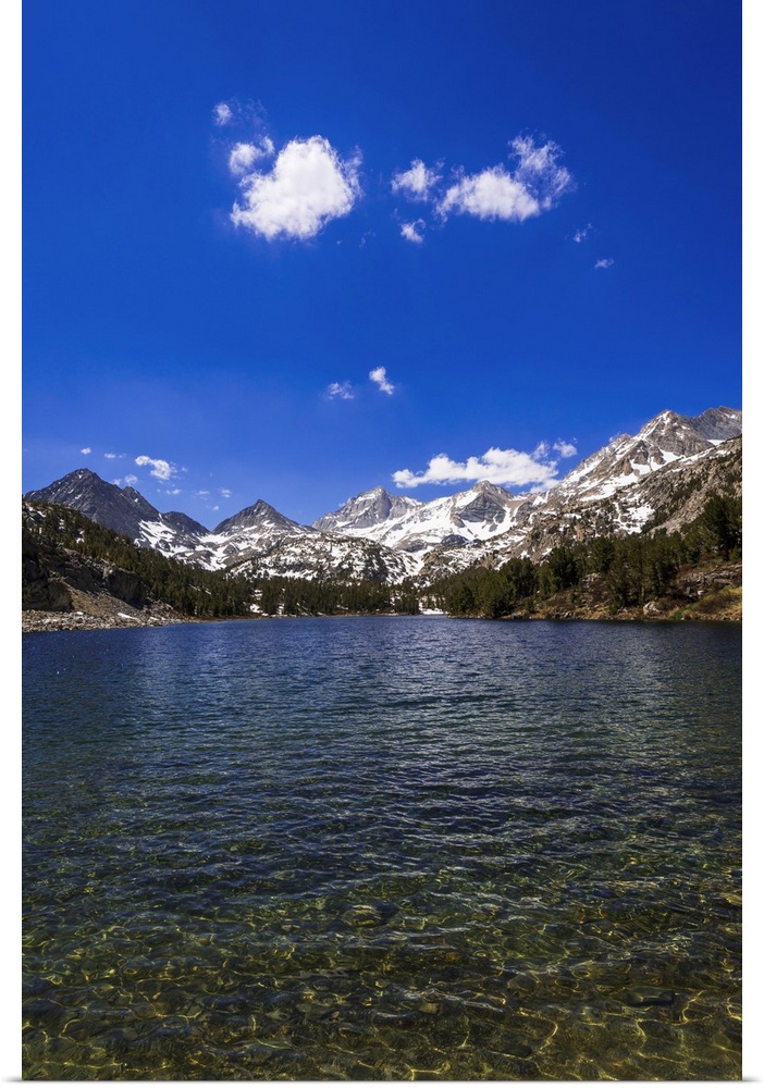 Long Lake in the Little Lakes Valley, John Muir Wilderness, California, USA.