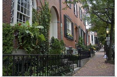 MA, Boston's historic Beacon Hill neighborhood
