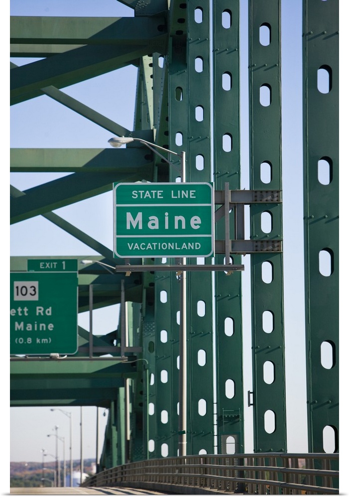 Maine state line sign on the Piscataqua River bridge.  I-95. Between Kittery, Maine and Portsmouth, New Hampshire.