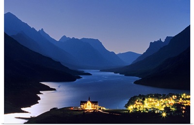Prince of Wales Hotel and townsite in Waterton Lakes National Park in Alberta