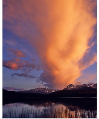 Spectacular sunrise clouds over Little Redfish Lake in the Sawtooth Range of Idaho