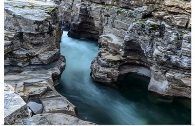 Sweden, Norrbotten, Abisko, Abisko River Flows Through A Canyon Of Sedimentary Rock