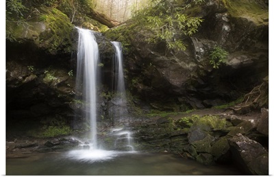 Tennessee, Great Smoky Mountains National Park. Grotto Falls scenic