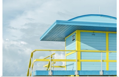 USA, Florida, Miami Beach, Colorful Lifeguard Station