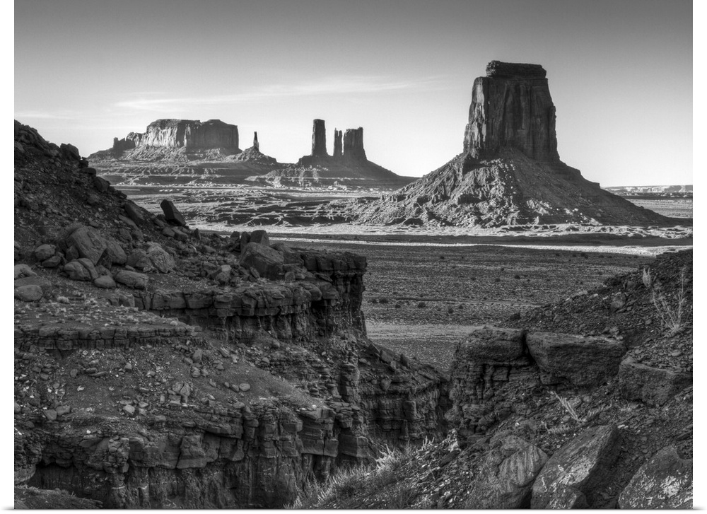 USA, Utah, Monument Valley Navajo Tribal Park, View of buttes