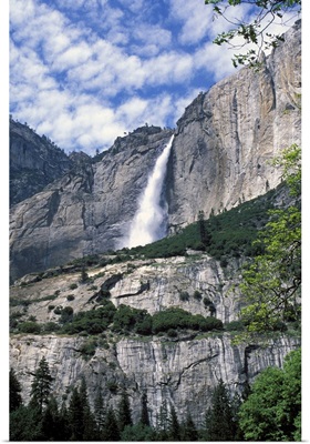 View of Upper Yosemite Falls in Yosemite National Park