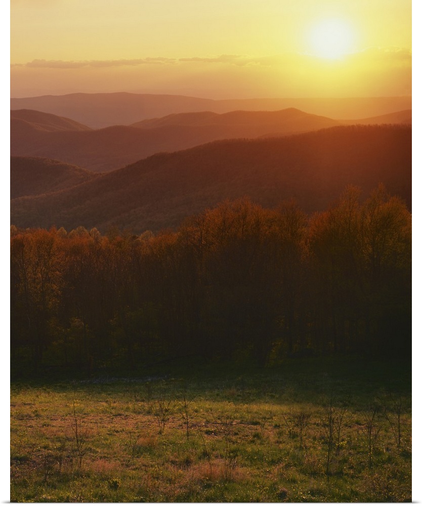 USA, Virginia, Shenandoah National Park, Sunset from Hazeltop Ridge.