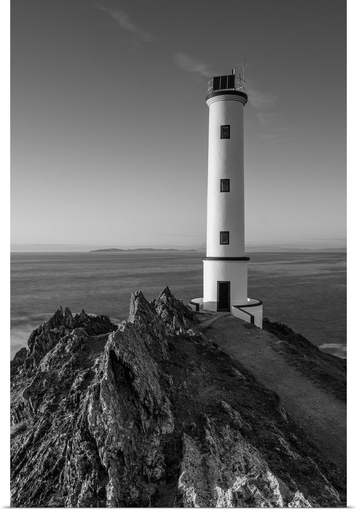 Cabo home lighthouse, black and white.