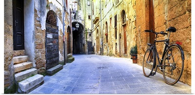 Pictorial Streets Of Old Italy Series - Pitigliano