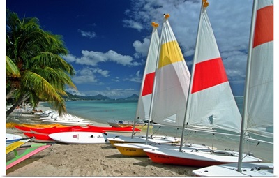 Africa, Mauritius, Sailing boats on the beach