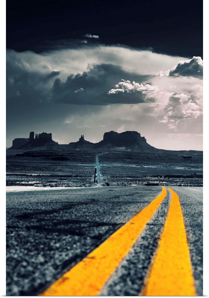 USA, Arizona, Monument Valley, Iconic road to the Monument Valley.