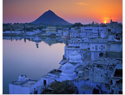 Asia, India, Rajasthan, Pushkar, the Induist sacred city and Pushkar Lake