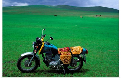 Asia, Mongolia, Arhangay, motorcycle