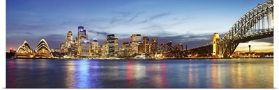 Australia, Sydney, Sydney Opera House, Sydney Harbor Bridge, Sydney Harbor and the City