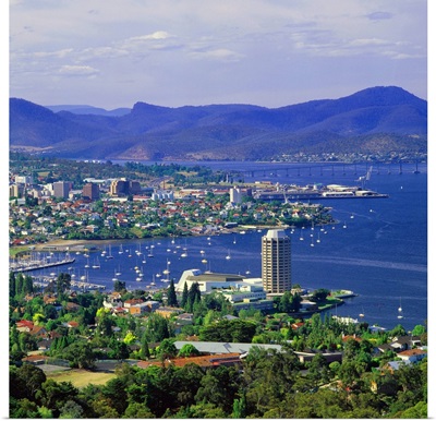 Australia, Tasmania, Hobart, City view
