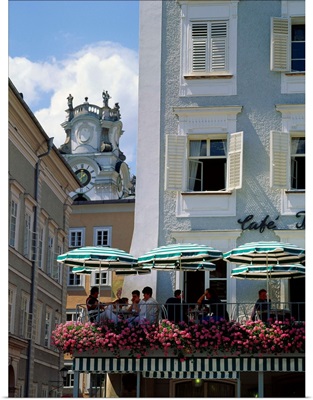 Austria, Salzburg, Cafe in Alter Markt square