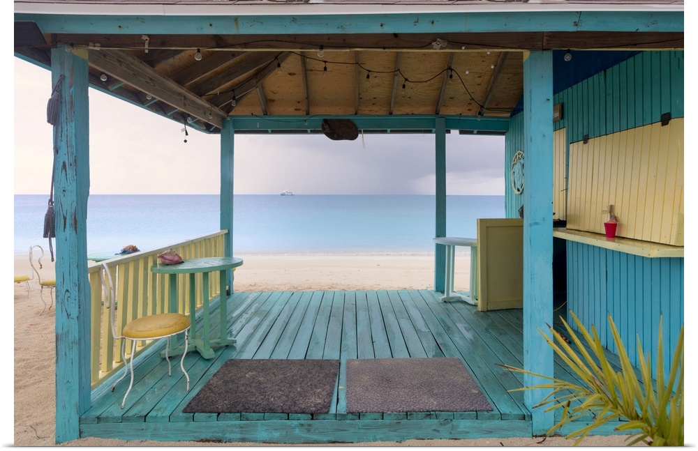 Bahamas, Cat Island, Atlantic ocean, Kiosk on Old Bight Beach.