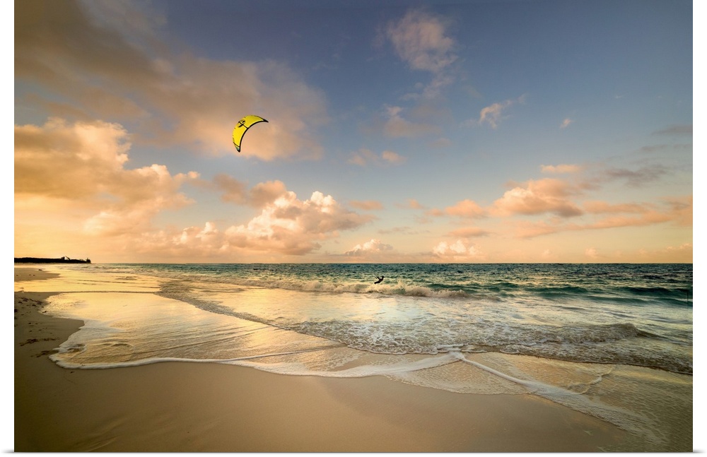 Bahamas, Cat Island, Atlantic ocean, Ocean Drive Beach, Kite Surf.