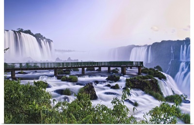 Brazil, Parana, Iguazu National Park, Iguazu Falls, Cataratas Foz do Iguazu
