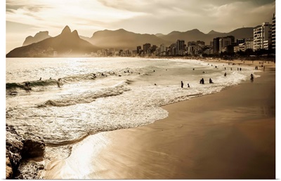 Brazil, Rio de Janeiro, Ipanema beach, The beach at sunset