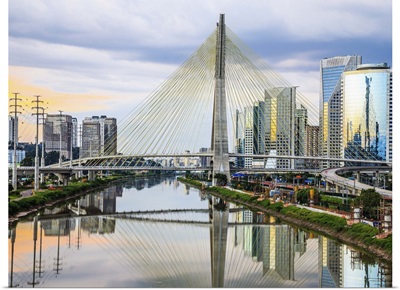 Brazil, Sao Paulo, Octavio Frias de Oliveira cable-stayed bridge and Tower Bridge