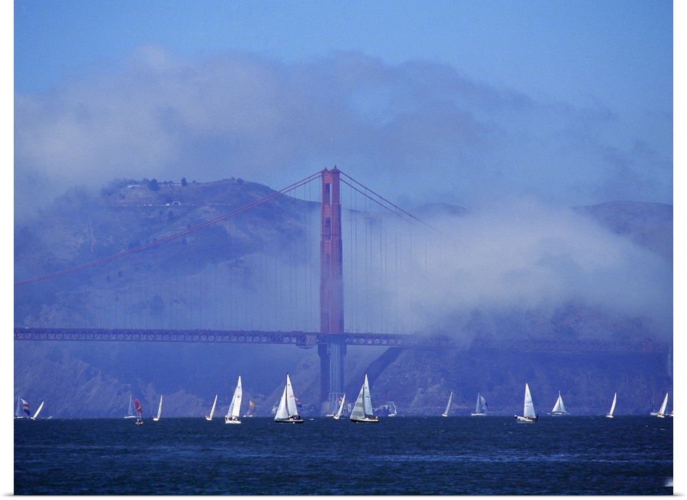United States, USA, California, San Francisco, Golden Gate Bridge, The bridge and Fisherman's Wharf