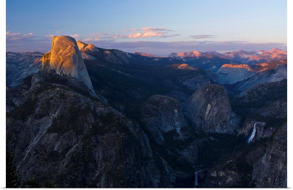 USA, California, Yosemite National Park, Sunset to the Half Dome from Glacier Point.