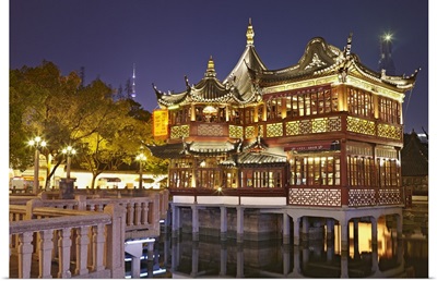 China, Shanghai, Huxinting Teahouse illuminated at night, Yuyuan Gardens