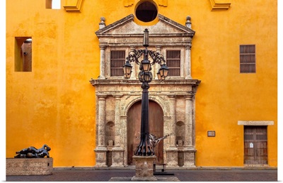 Colombia, Cartagena, Old City, Plaza Santo Domingo, Church And Convent Of Santo Domingo