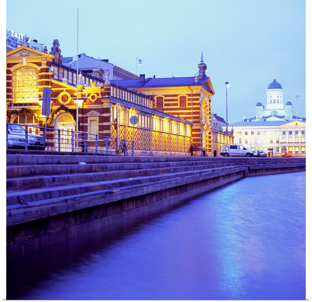 Finland, Etel..-Suomi, Scandinavia, Helsinki, South harbour, the old indoor market, town hall and Cathedral