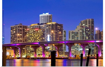 Florida, Miami, Atlantic ocean, Skyline and MacArthur Causeway