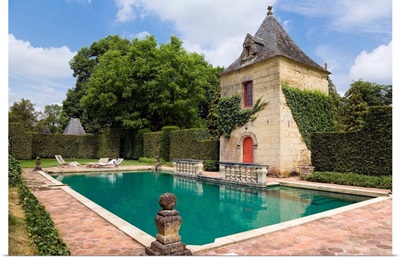 France, Aquitaine, Dordogne, Jardins d'Erignac, pool and Pigeon Tower