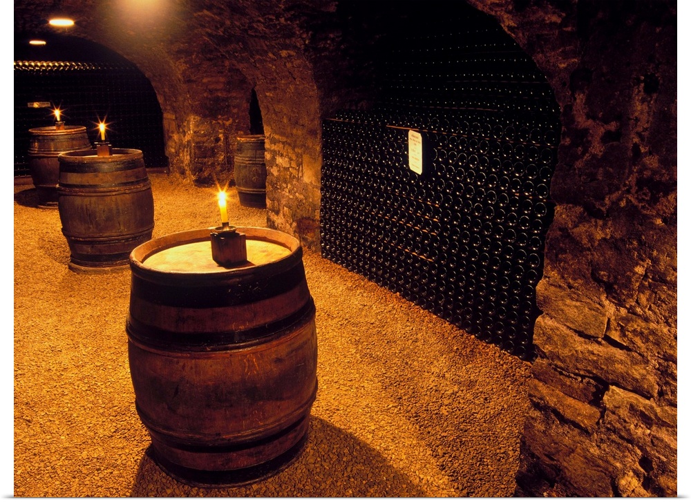 Couvent des Cordeliers, una delle tante cantine di Beaune dove invecchiano i pregiati vini di Borgogna.