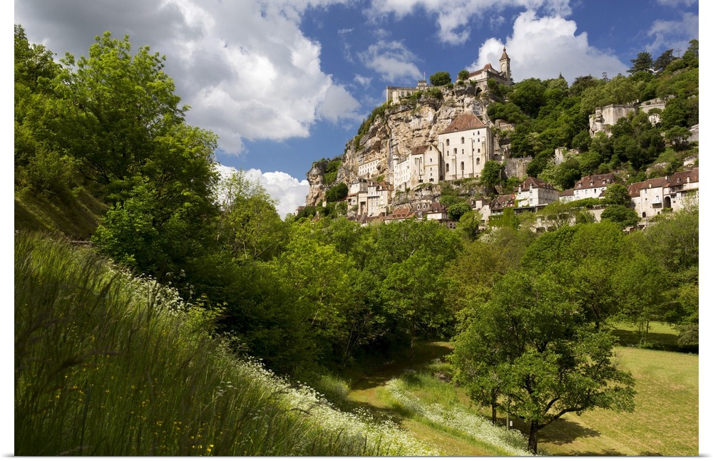 France, Midi-Pyrenees, Rocamadour, Lot, Quercy, Hilltop village in Spring.
