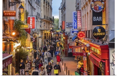France, Paris, Latin Quarter, Narrow street at Latin District