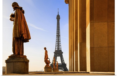 France, Paris, Palais De Chaillot Statue On Trocadero Near The Eiffel Tower
