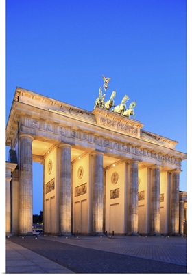 Germany, Berlin, Brandenburg Gate, Brandenburg Gate by night