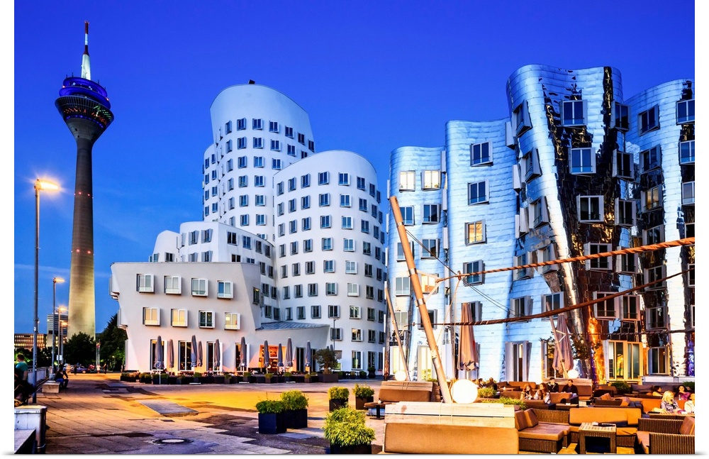 Germany, North Rhine-Westphalia, Dusseldorf, Neuer Zollhof by Frank Gehry in Dusseldorf Media harbor.