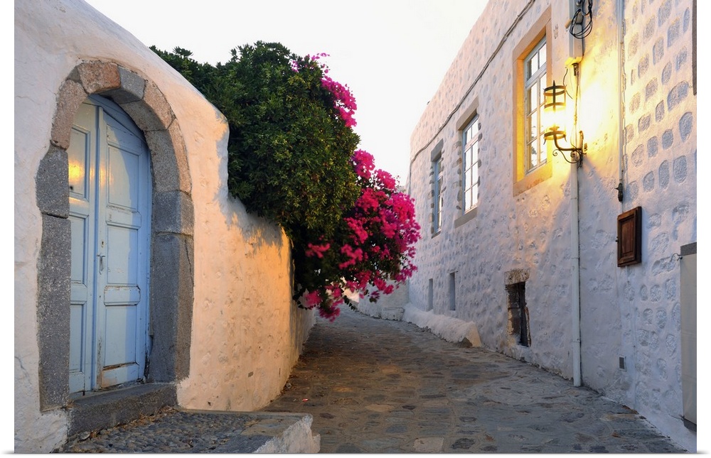 Greece, Aegean islands, Typical lane in the Chora