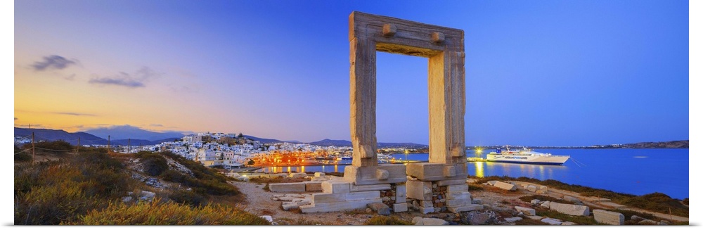 Greece, Aegean islands, Mediterranean sea, Aegean sea, Greek Islands, Cyclades, Naxos island, Apollo Temple portal by night.