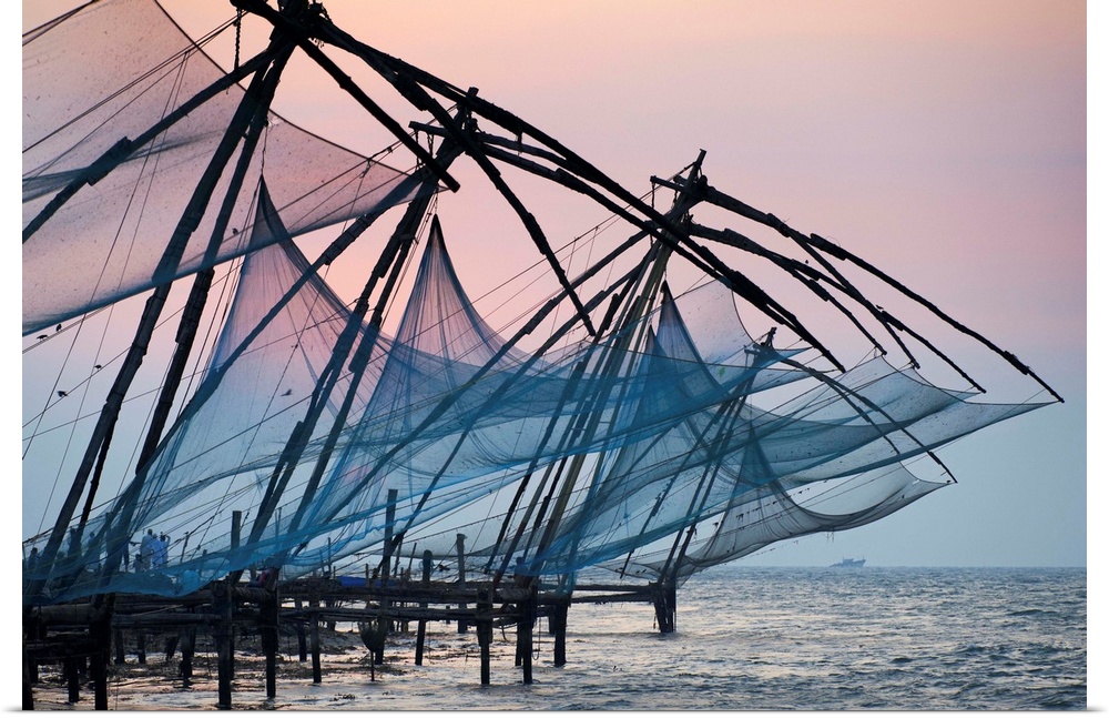 India, Kerala, Kochi, Fort cochin or Kochi, Chinese fishing nets.