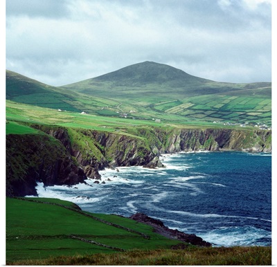 Ireland, County Kerry, Dunmore Head, coastline