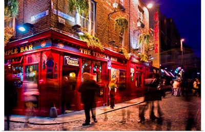 Ireland, Dublin, Temple bar by night